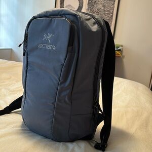 Arc’teryx Backpack in grey-blue